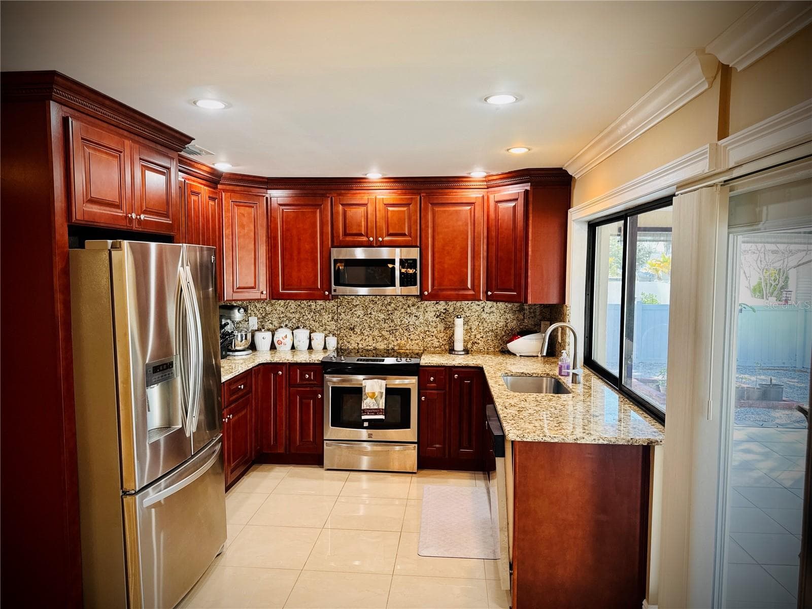 Single Family Residence at 6512 MANILA PALM WAY, APOLLO BEACH, photo 17 of 44