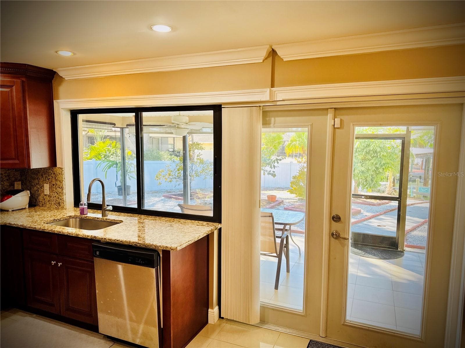 Single Family Residence at 6512 MANILA PALM WAY, APOLLO BEACH, photo 19 of 44
