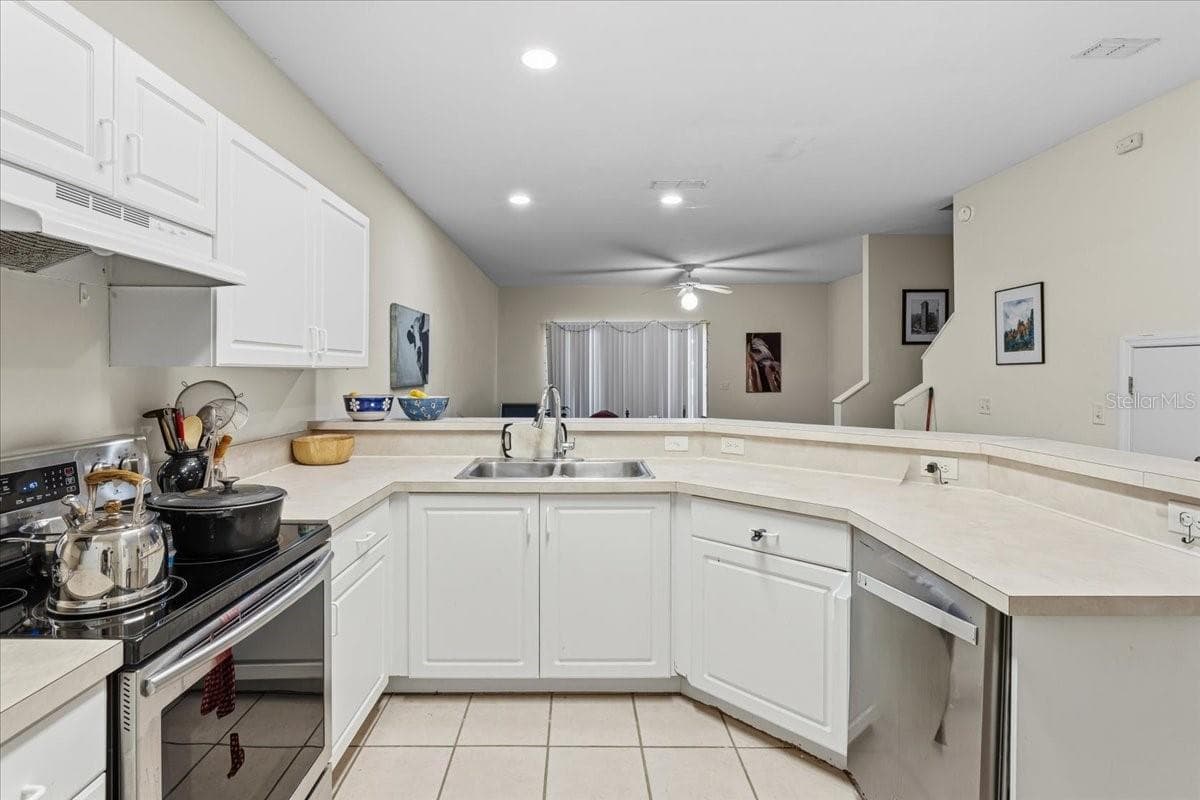 Condominium at 13200 W NEWBERRY RD #86, NEWBERRY, photo 6 of 23