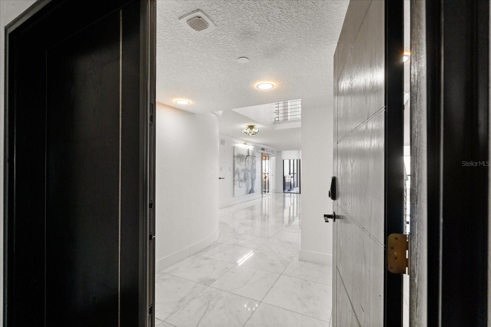 Condominium at 530 E CENTRAL BLVD #1901, ORLANDO, photo 6 of 56