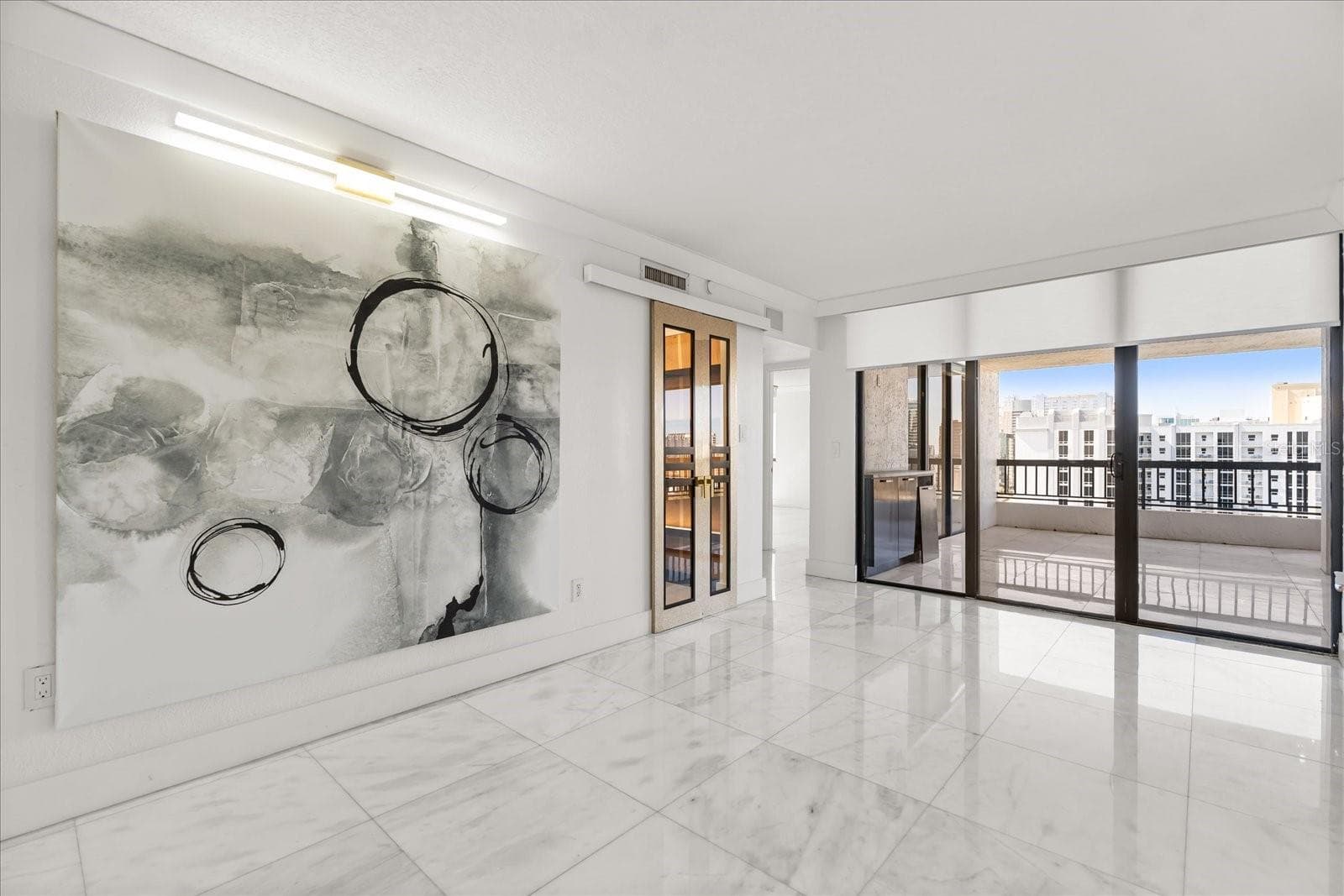 Condominium at 530 E CENTRAL BLVD #1901, ORLANDO, photo 7 of 56