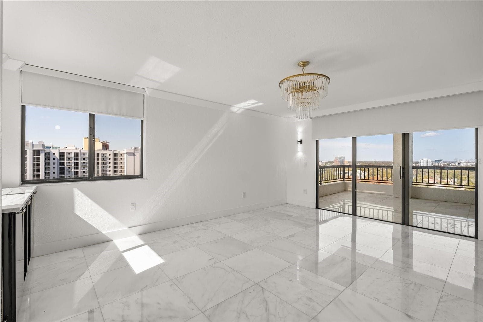 Condominium at 530 E CENTRAL BLVD #1901, ORLANDO, photo 8 of 56