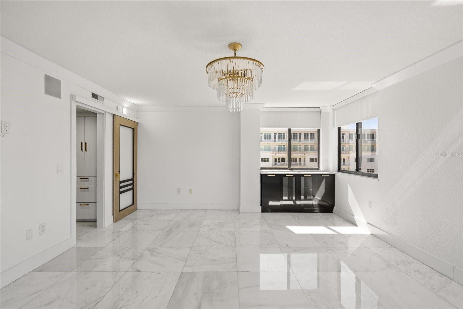 Condominium at 530 E CENTRAL BLVD #1901, ORLANDO, photo 10 of 56