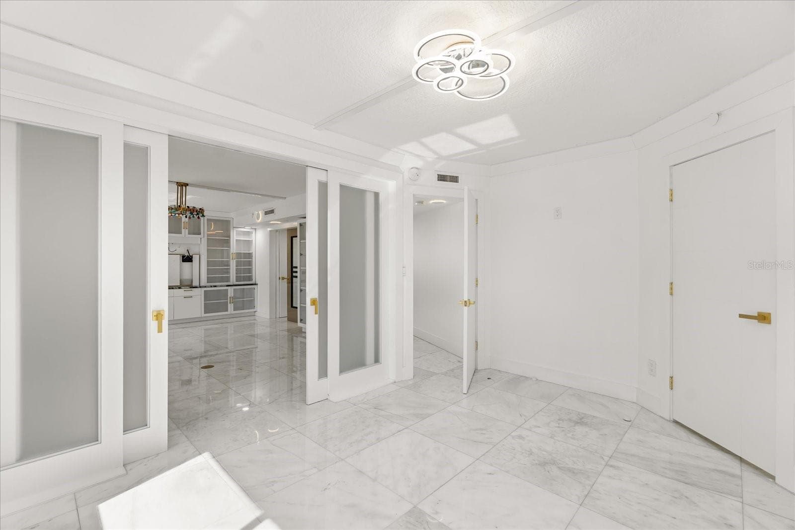 Condominium at 530 E CENTRAL BLVD #1901, ORLANDO, photo 33 of 56