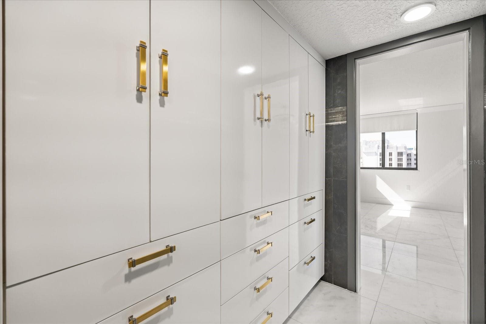 Condominium at 530 E CENTRAL BLVD #1901, ORLANDO, photo 38 of 56