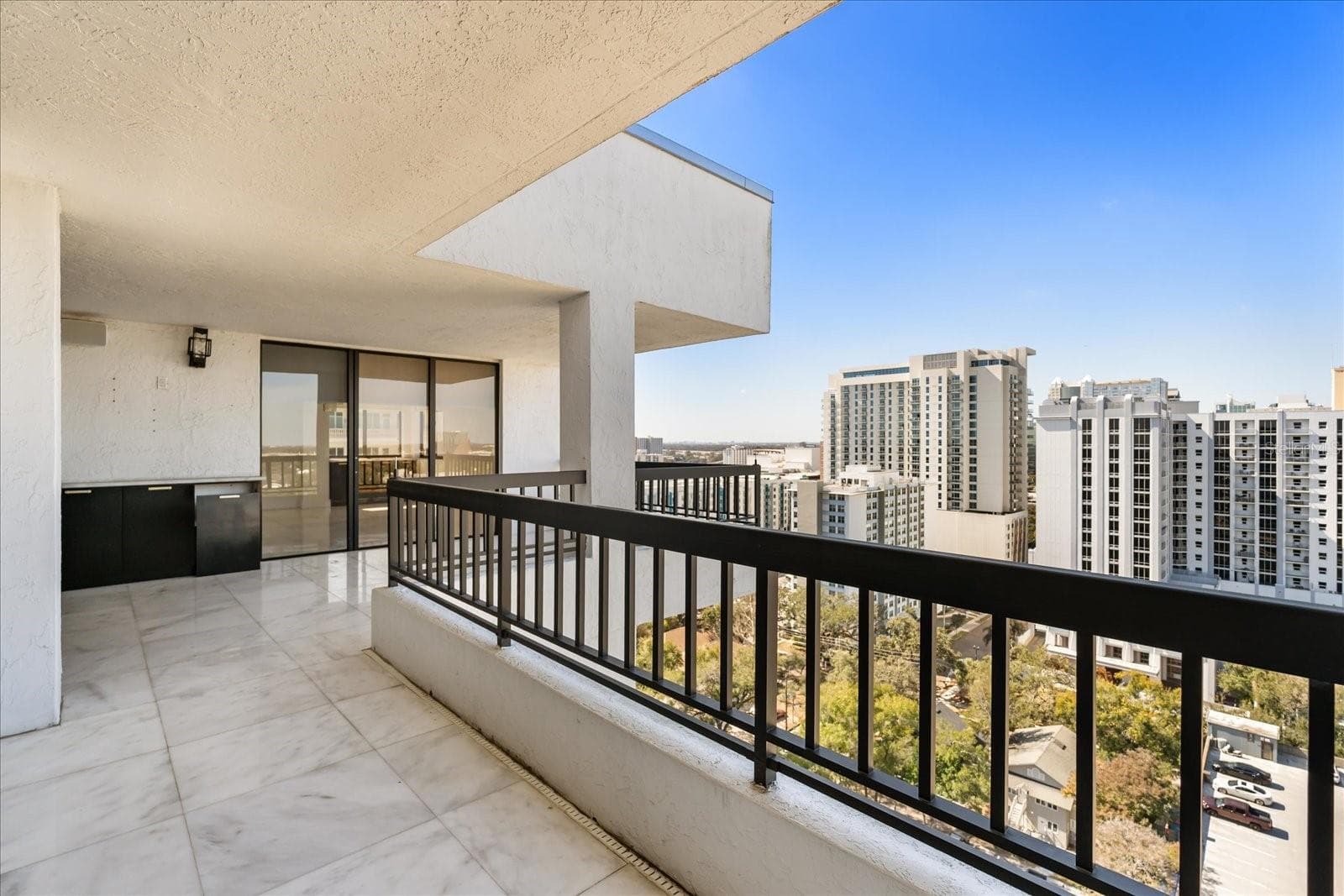 Condominium at 530 E CENTRAL BLVD #1901, ORLANDO, photo 46 of 56