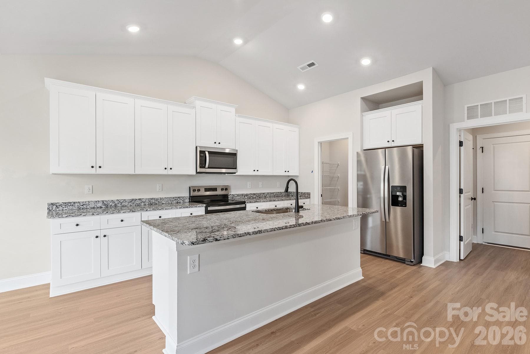 Single Family Residence at 6738 Fairford Drive, Charlotte, photo 7 of 12