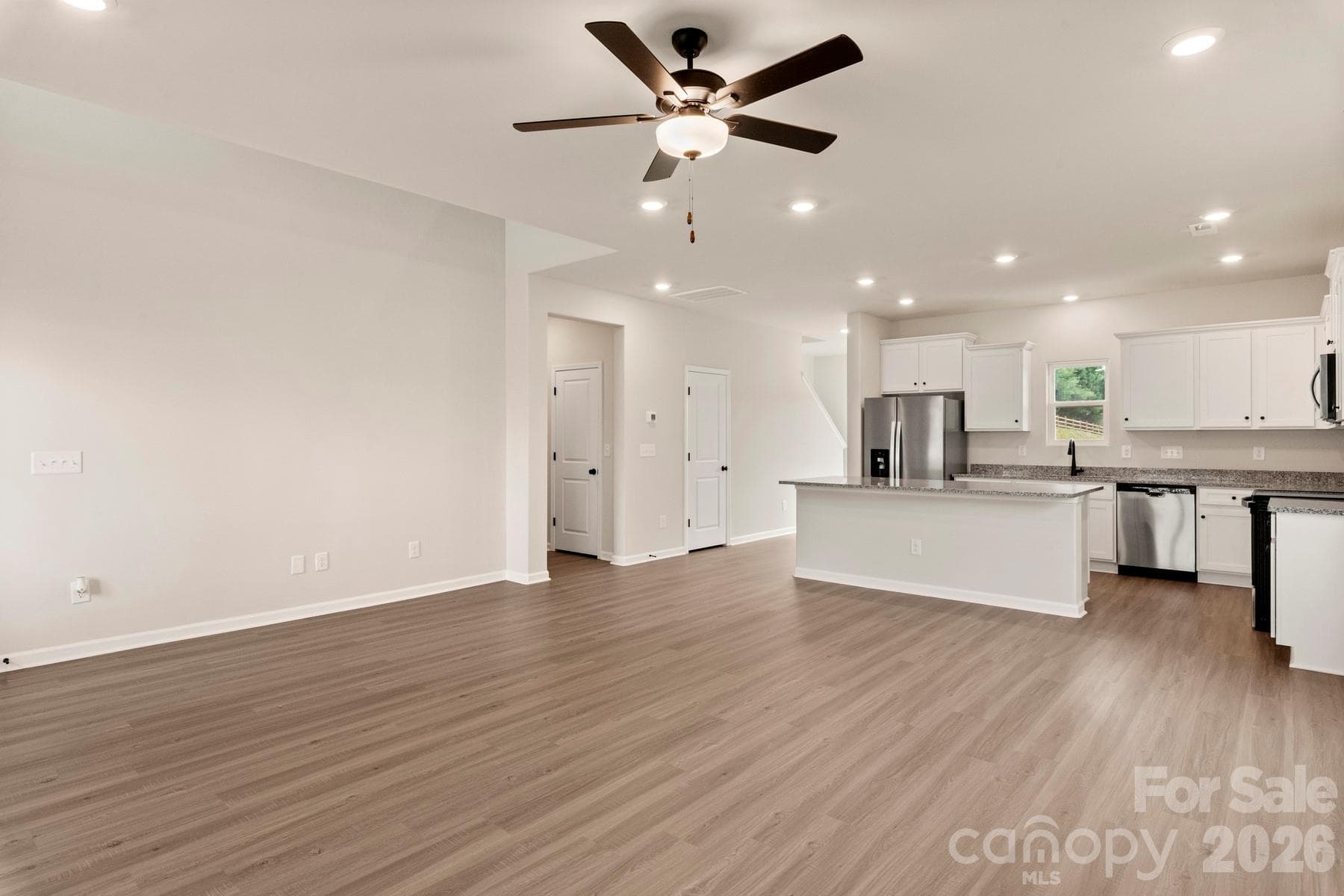 Single Family Residence at 3329 Yorkshire Drive, Gastonia, photo 4 of 18
