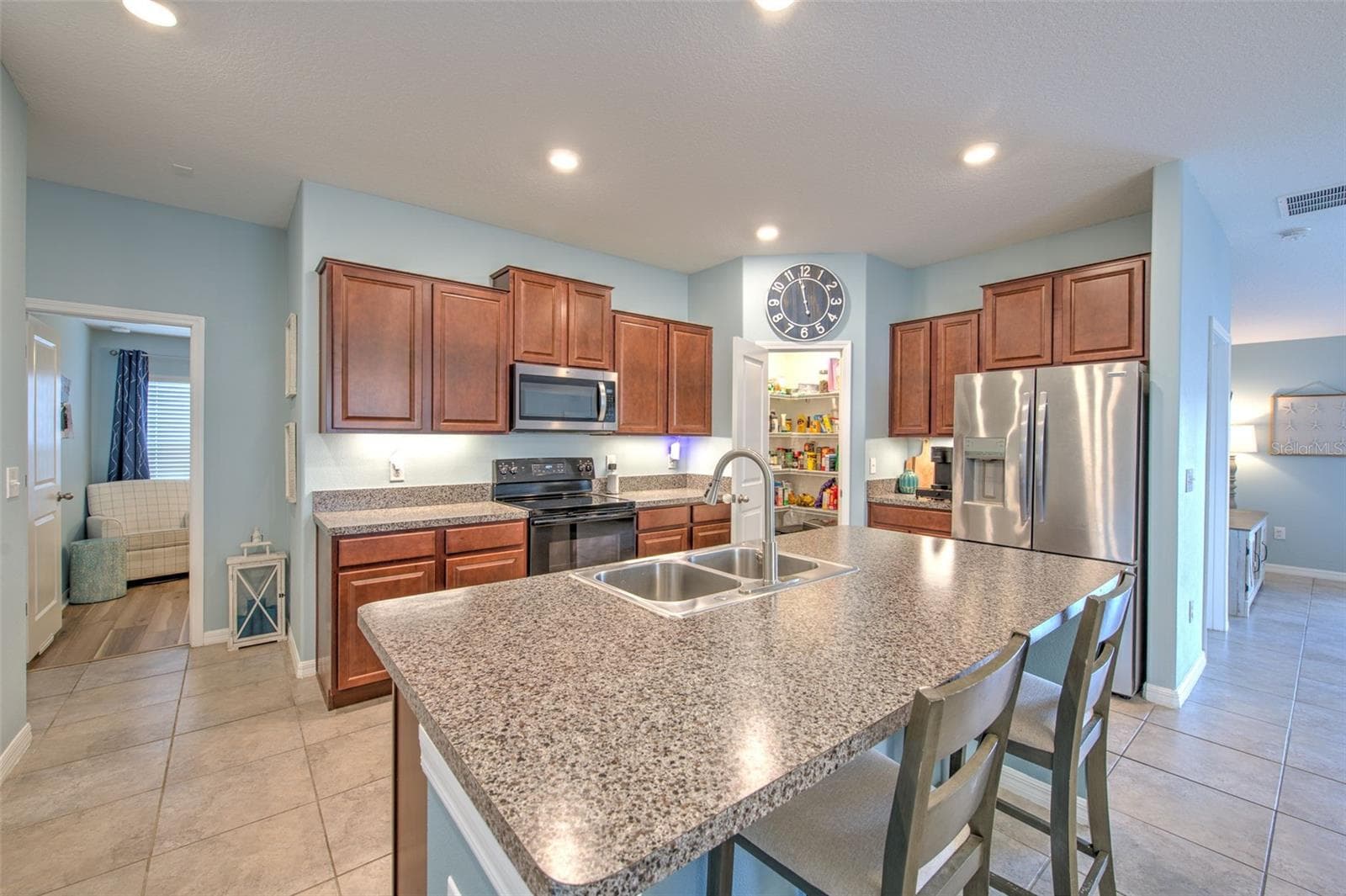 Single Family Residence at 12619 LEMON PEPPER DR, RIVERVIEW, photo 19 of 41