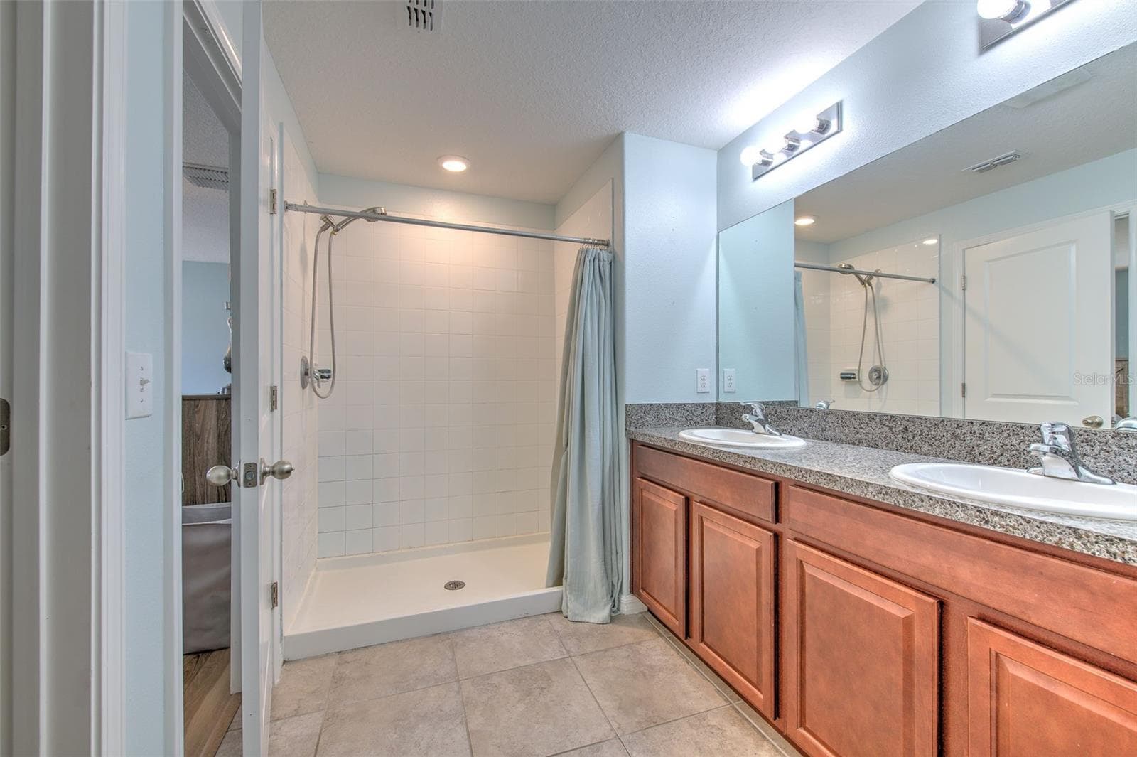 Single Family Residence at 12619 LEMON PEPPER DR, RIVERVIEW, photo 37 of 41
