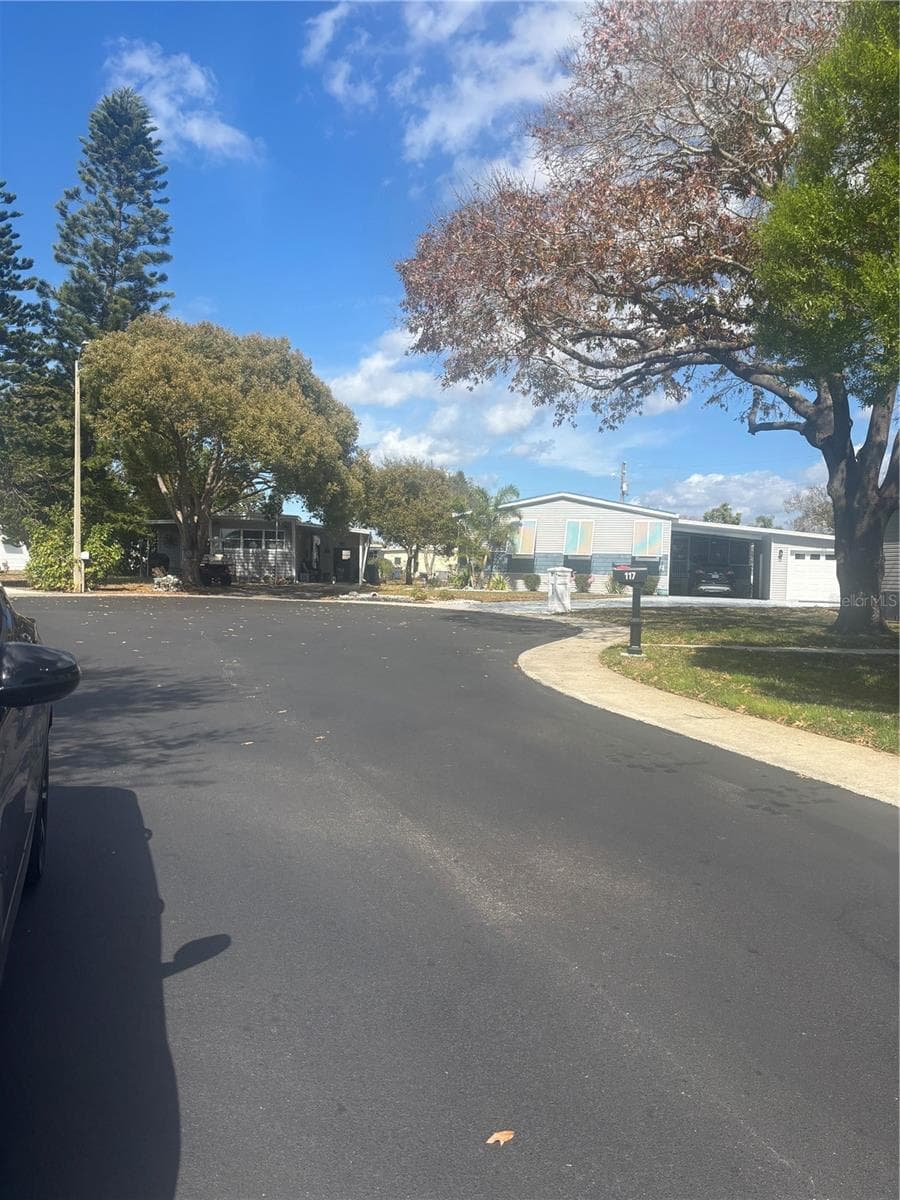 Beautiful Cul De Sac - 105 FREEDOM CT #30, PALM HARBOR