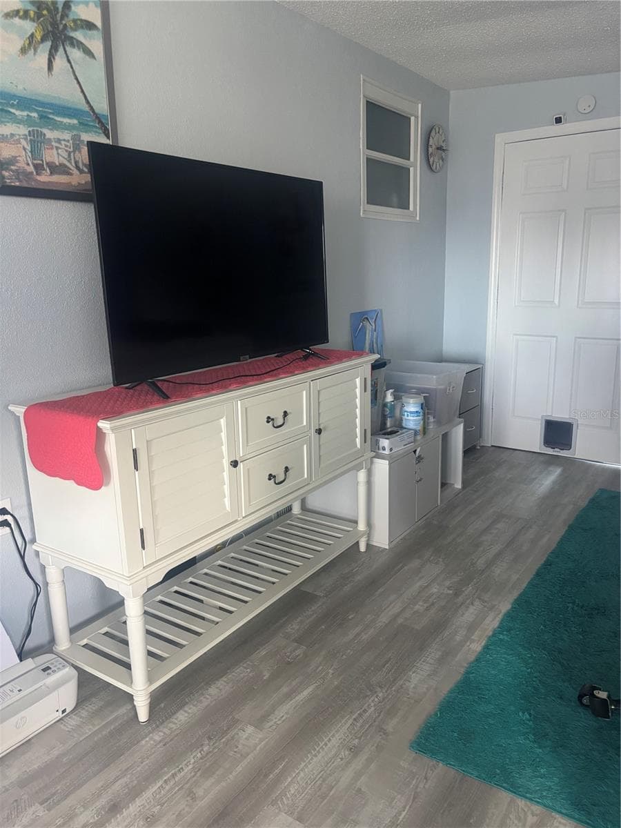Florida Room - 105 FREEDOM CT #30, PALM HARBOR