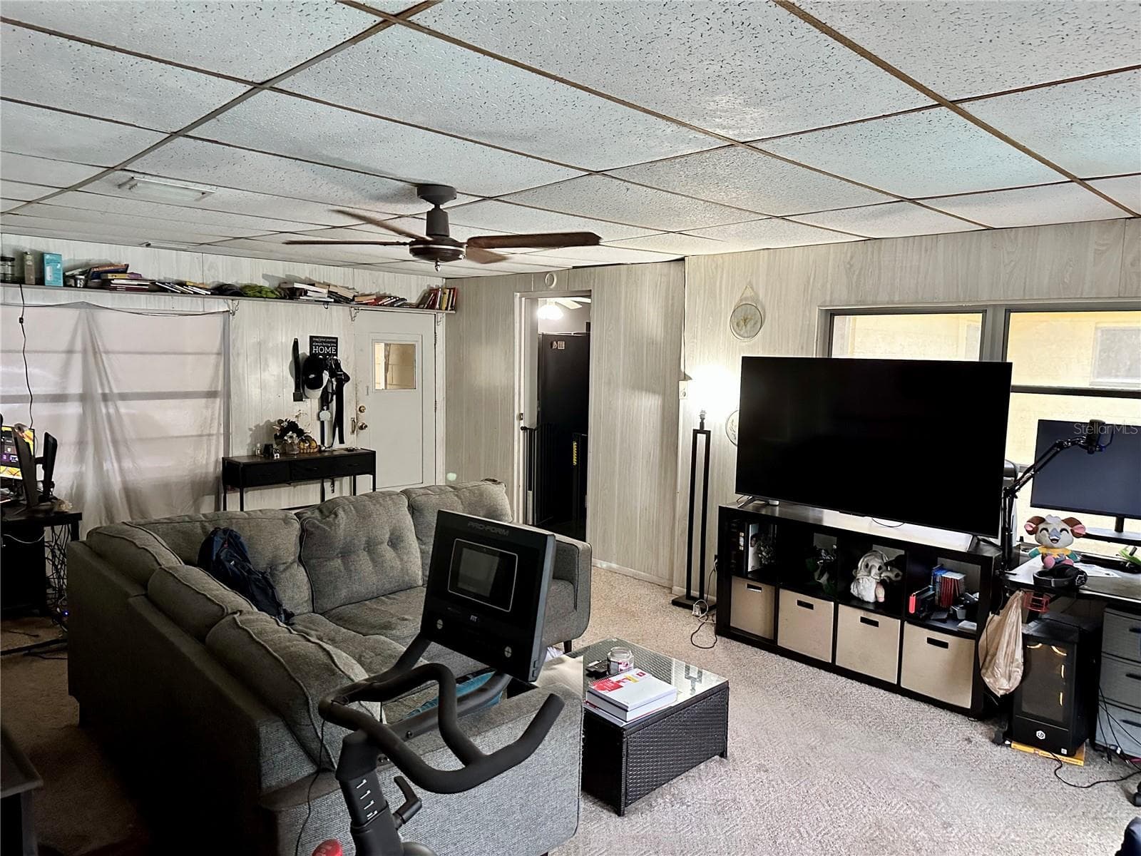 Single Family Residence at 424 W HOGLE AVE, DELAND, photo 4 of 27