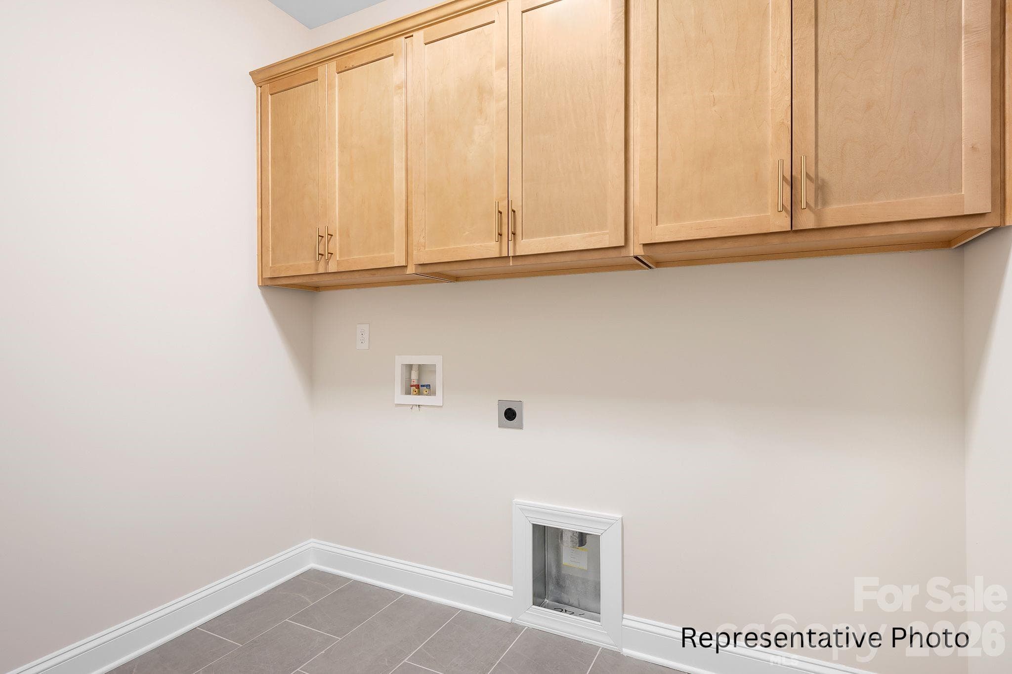 Single Family Residence at 4172 Millstream Road, Denver, photo 16 of 32