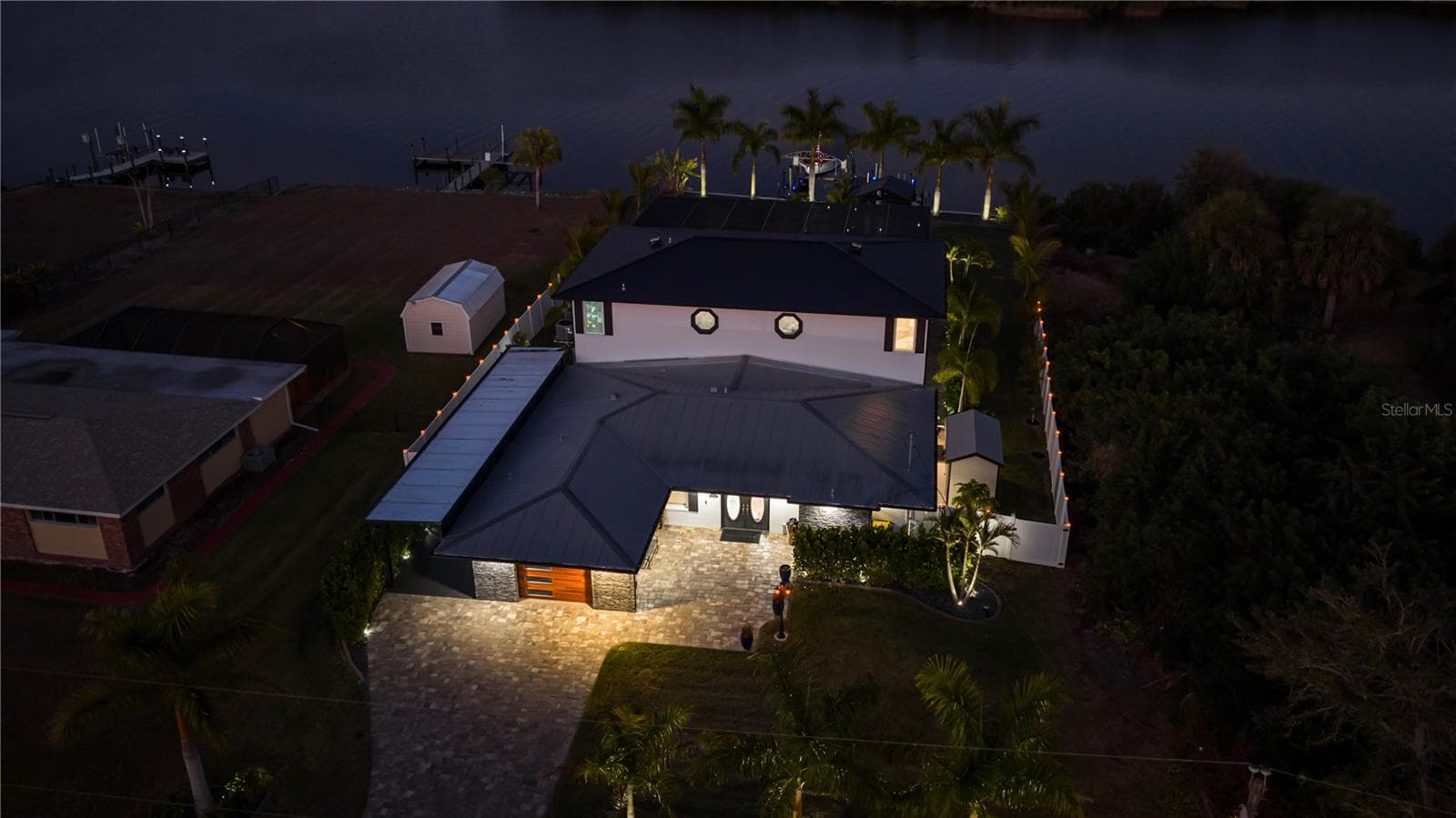 Modern Waterfront Estate with Peace River Views.Modern Waterfront Estate with Peace River Views. - 2424 HARBOUR DR, PUNTA GORDA