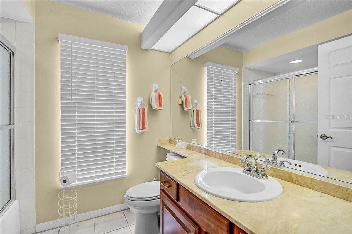 2nd Bathroom - 5072 KILTY CT E, BRADENTON