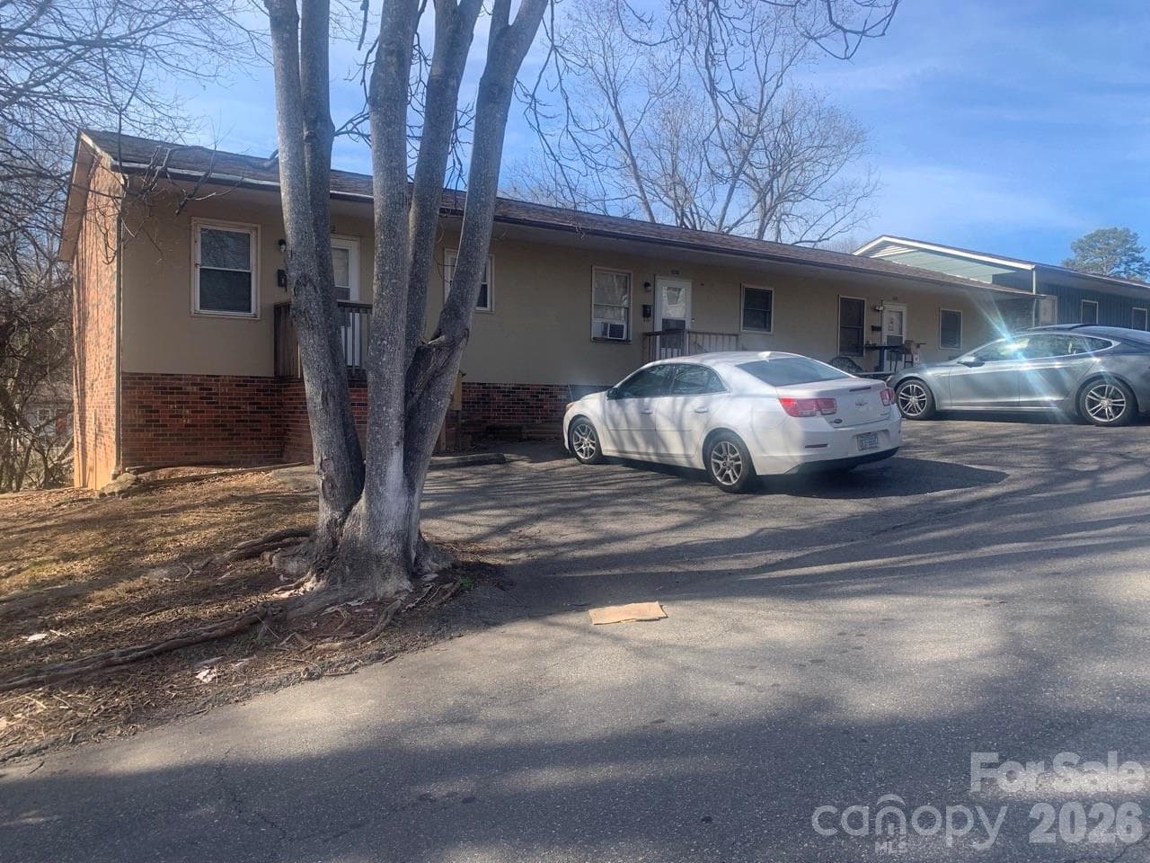 Apartment at Hickory, photo 2 of 22