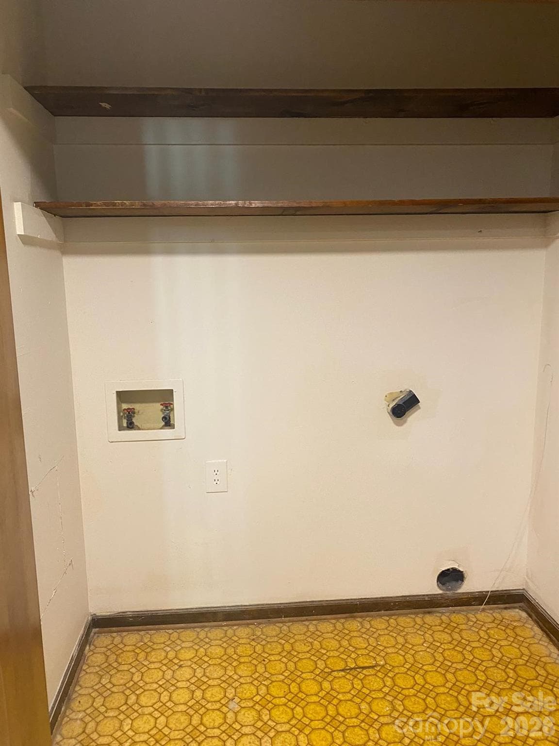 Apartment at Hickory, photo 19 of 22