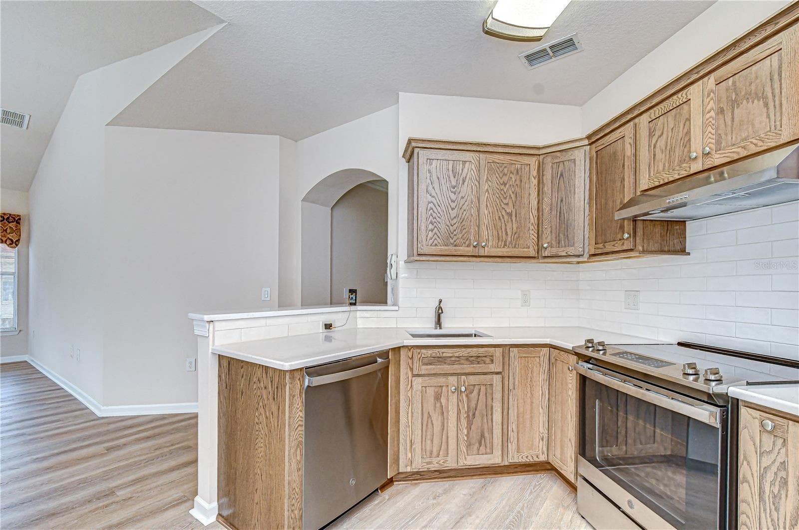 Condominium at 10409 VILLA VIEW CIR #10409, TAMPA, photo 14 of 48