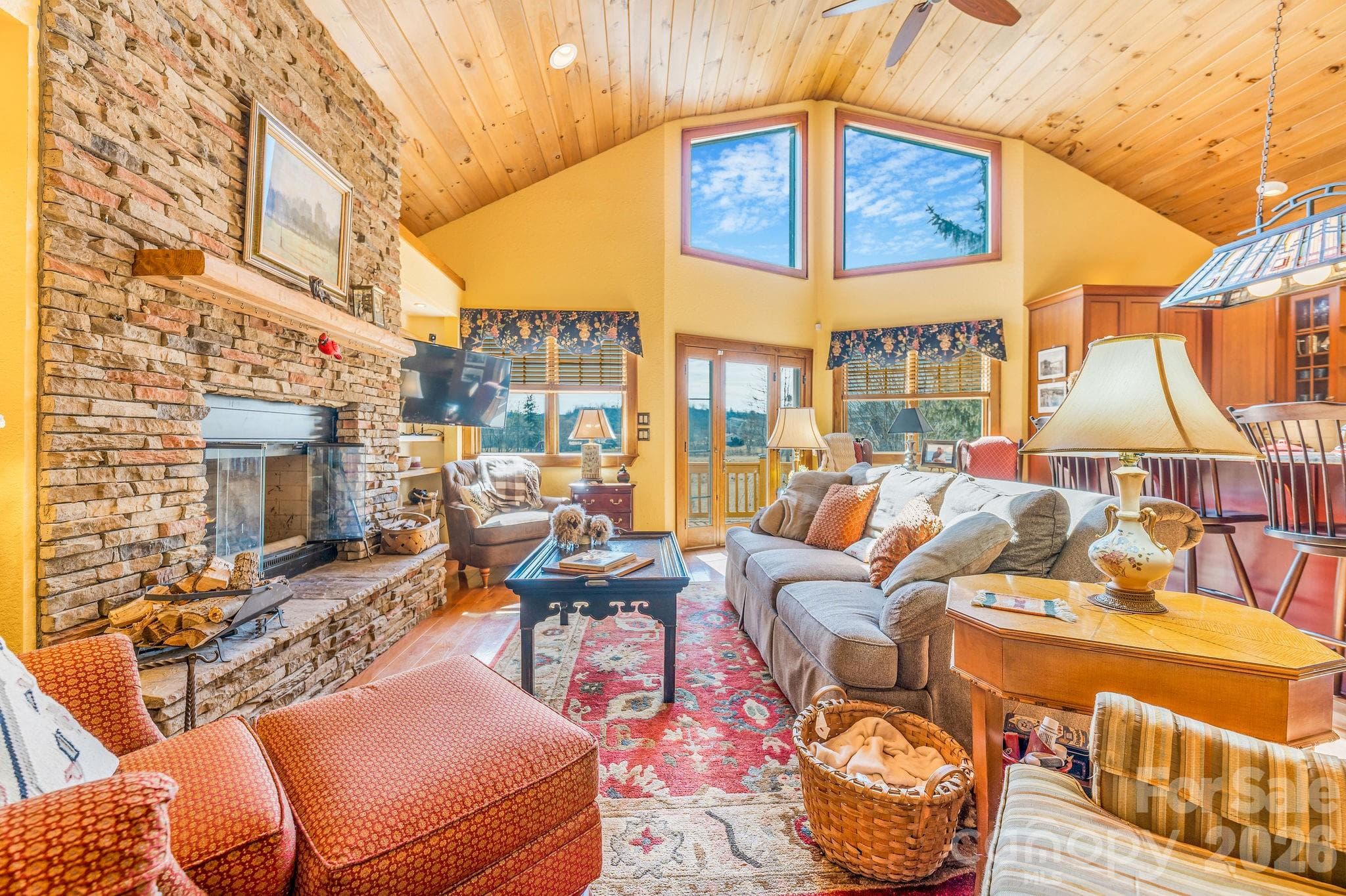 Light-filled, vaulted ceilings - 22 Mountain Spring Lane, Canton
