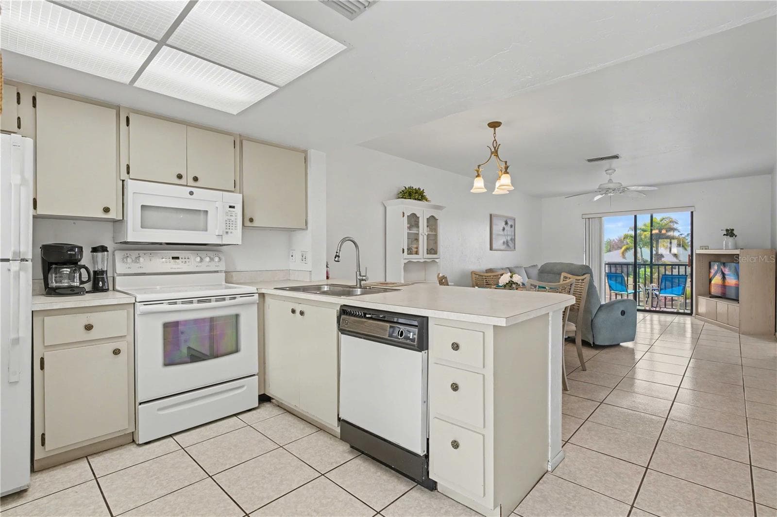 Condominium at 25225 RAMPART BLVD #1606, PUNTA GORDA, photo 17 of 34