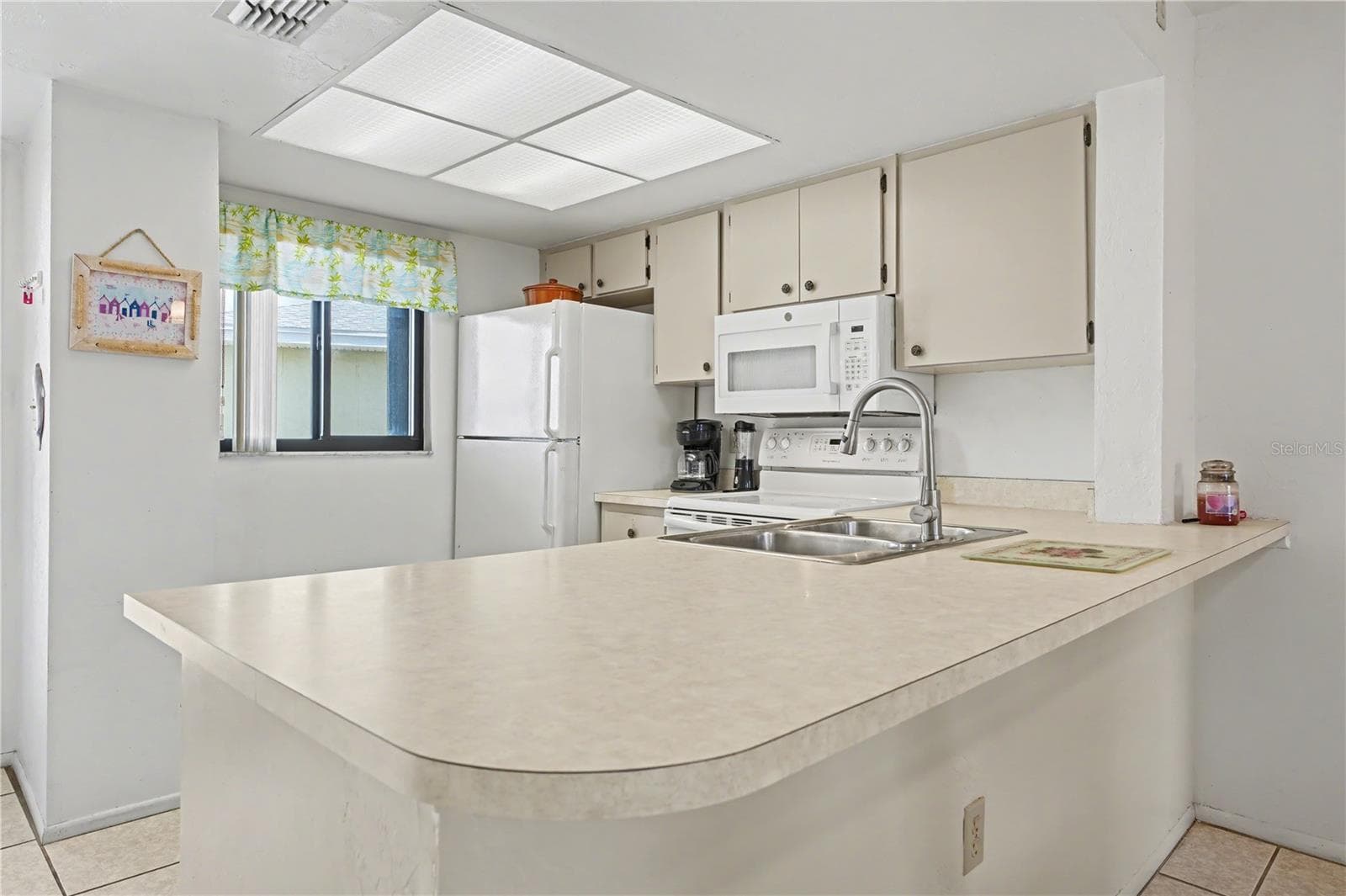 Condominium at 25225 RAMPART BLVD #1606, PUNTA GORDA, photo 18 of 34