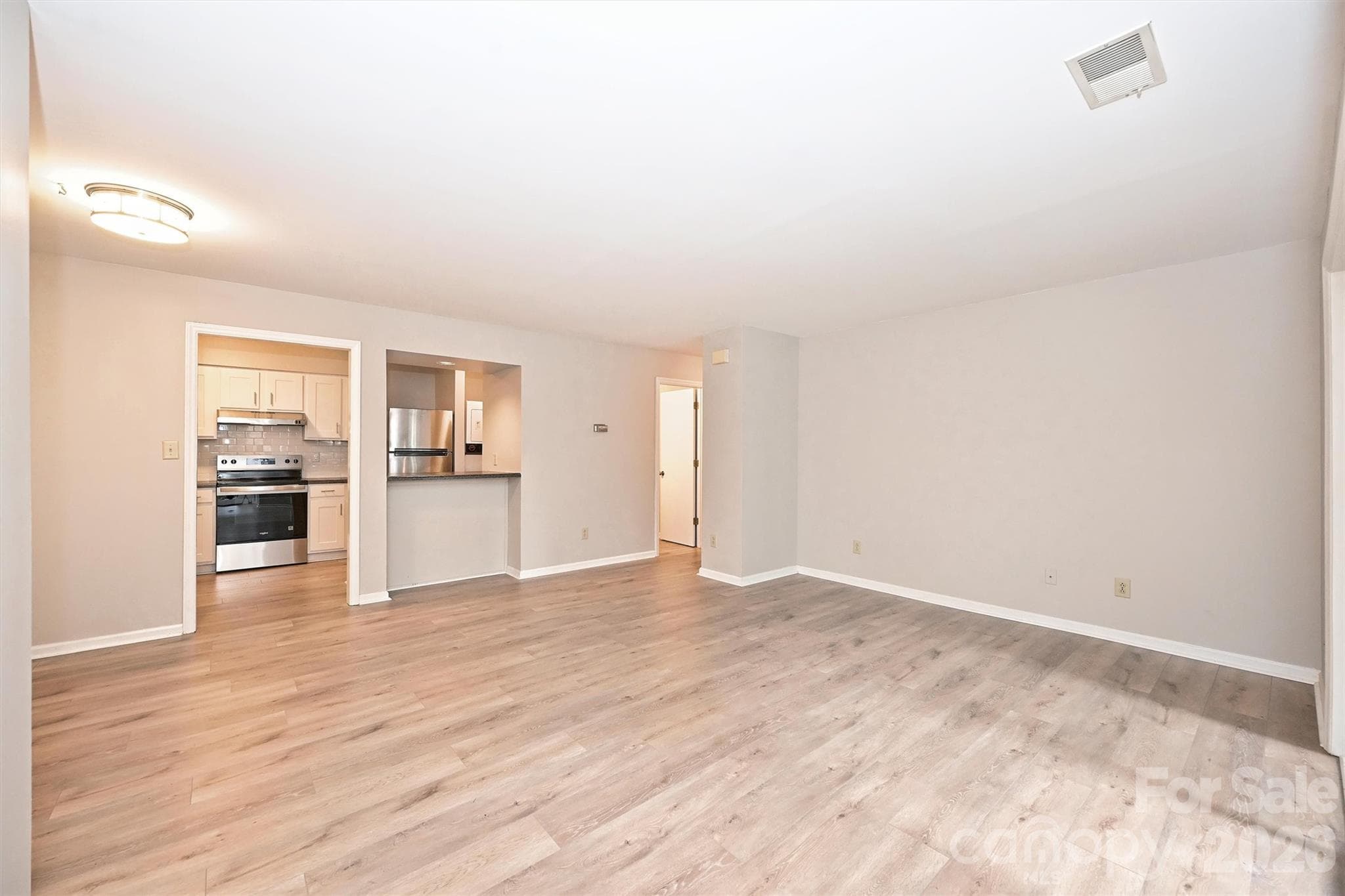 Condominium at 1031 Churchill Downs Court, Charlotte, photo 3 of 23