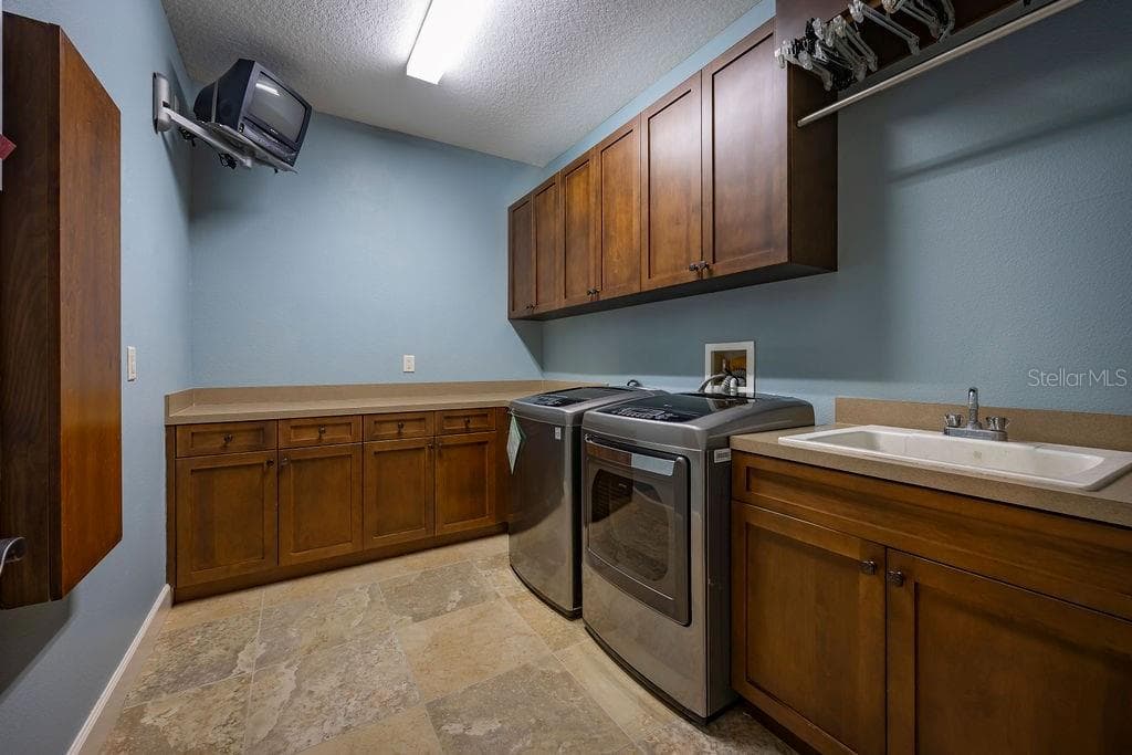 Single Family Residence at 17933 PATTERSON RD, ODESSA, photo 40 of 84