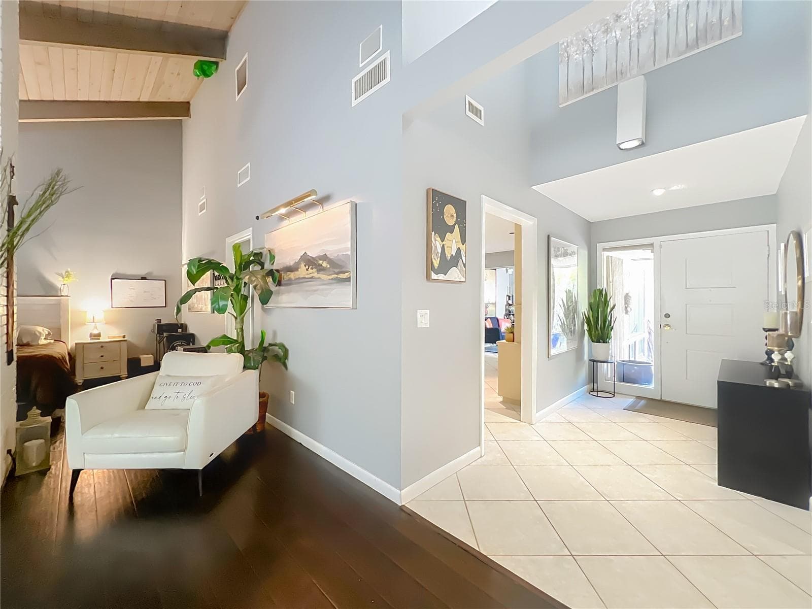View of Entryfrom Living room - 104 JUNIPER LN, LONGWOOD