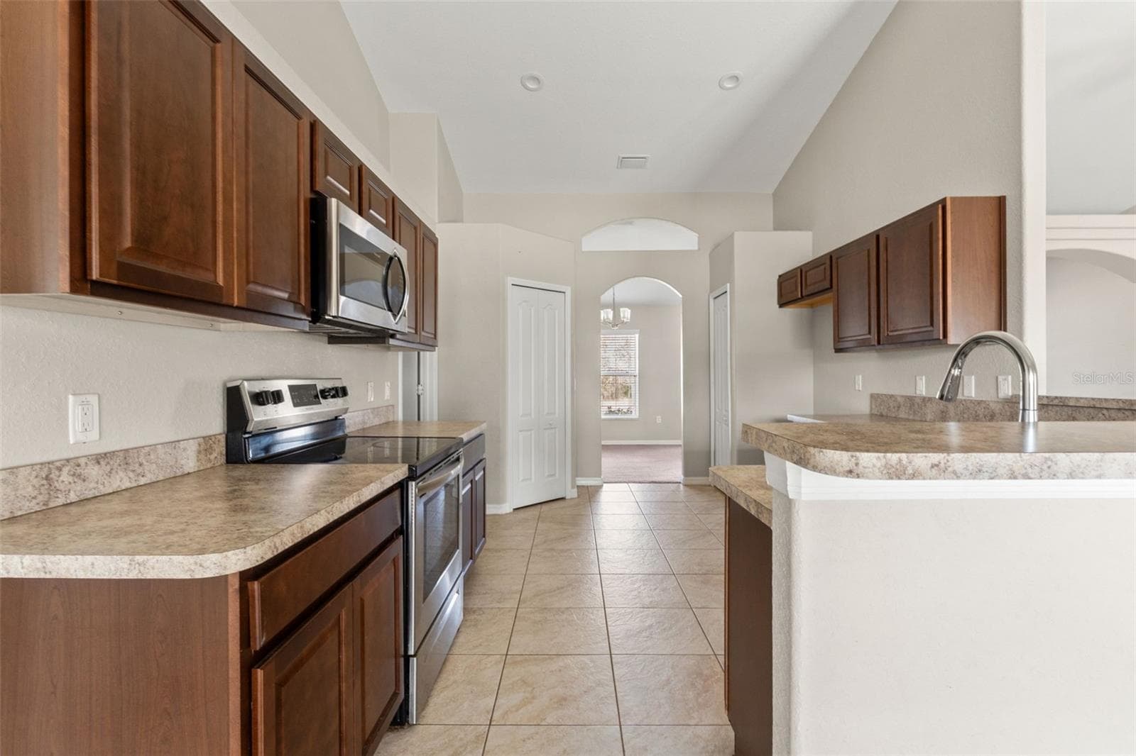 Single Family Residence at 11428 PELICAN AVE, WEEKI WACHEE, photo 11 of 42