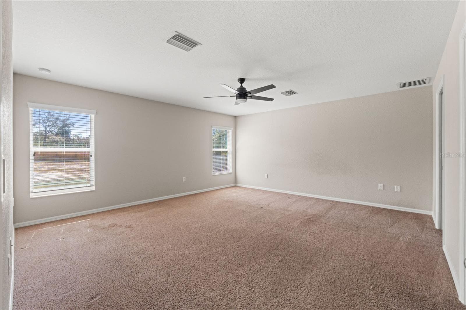 Single Family Residence at 11428 PELICAN AVE, WEEKI WACHEE, photo 19 of 42