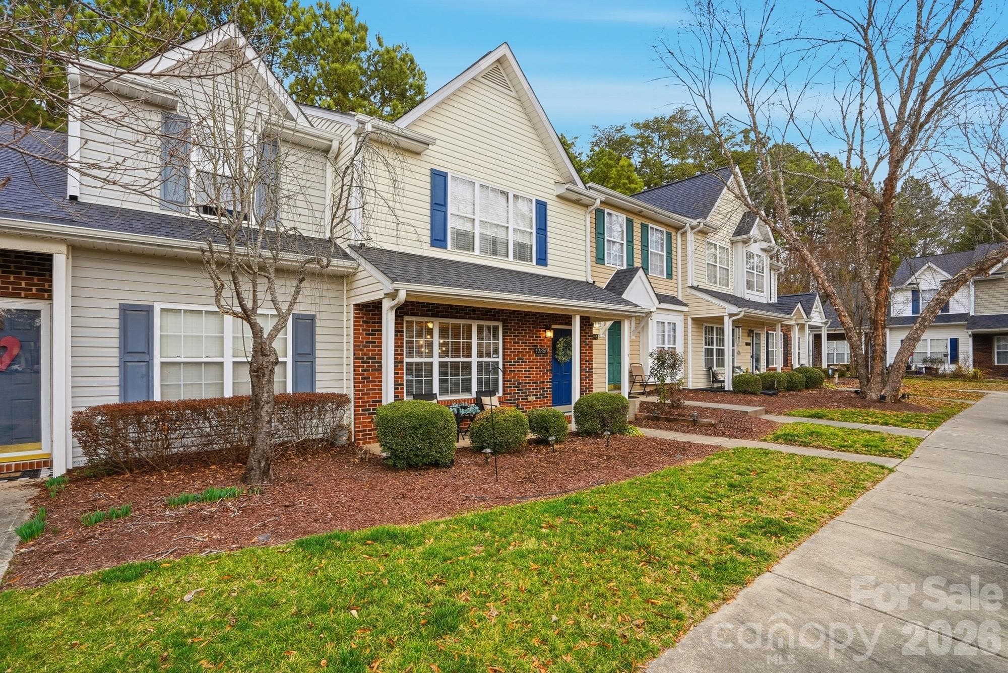 Townhouse at 12350 Hennigan Place Lane, Charlotte, photo 2 of 39