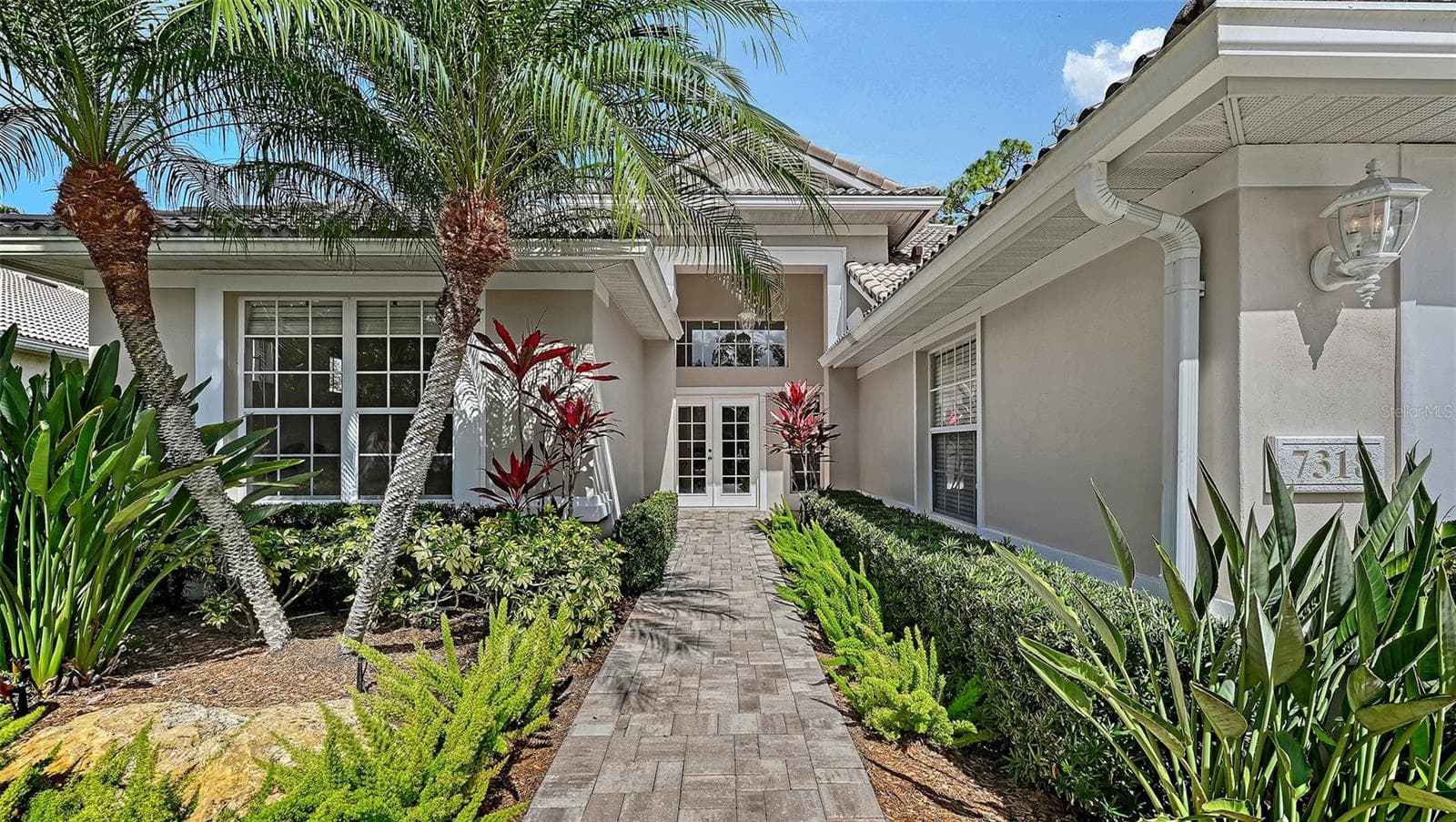 7318 WINDEMERE LN