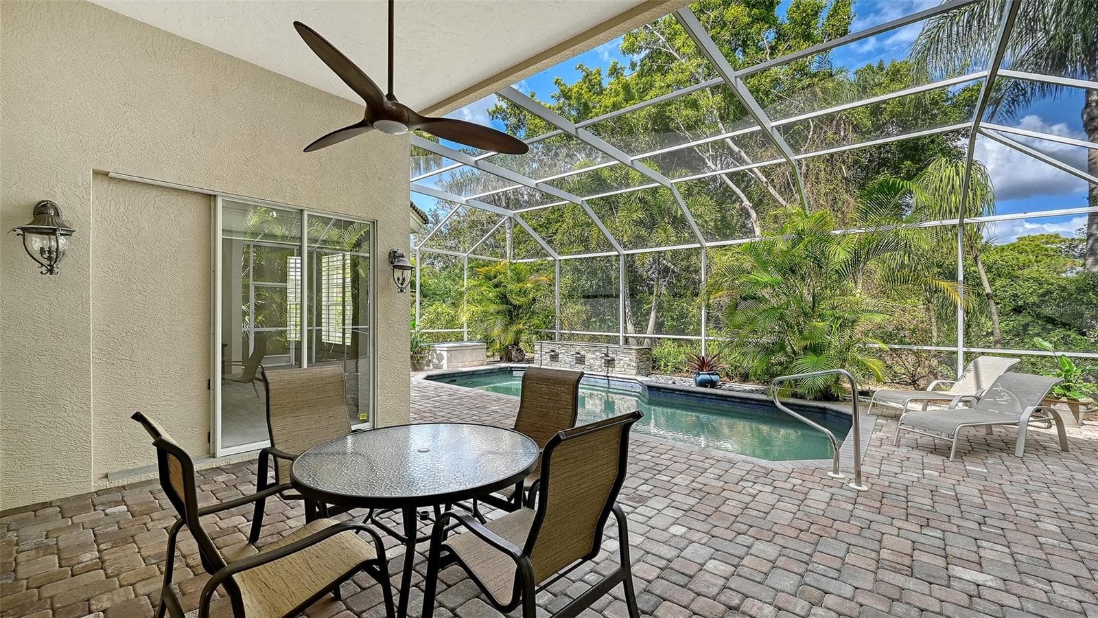 Single Family Residence at 7318 WINDEMERE LN, UNIVERSITY PARK, photo 10 of 55
