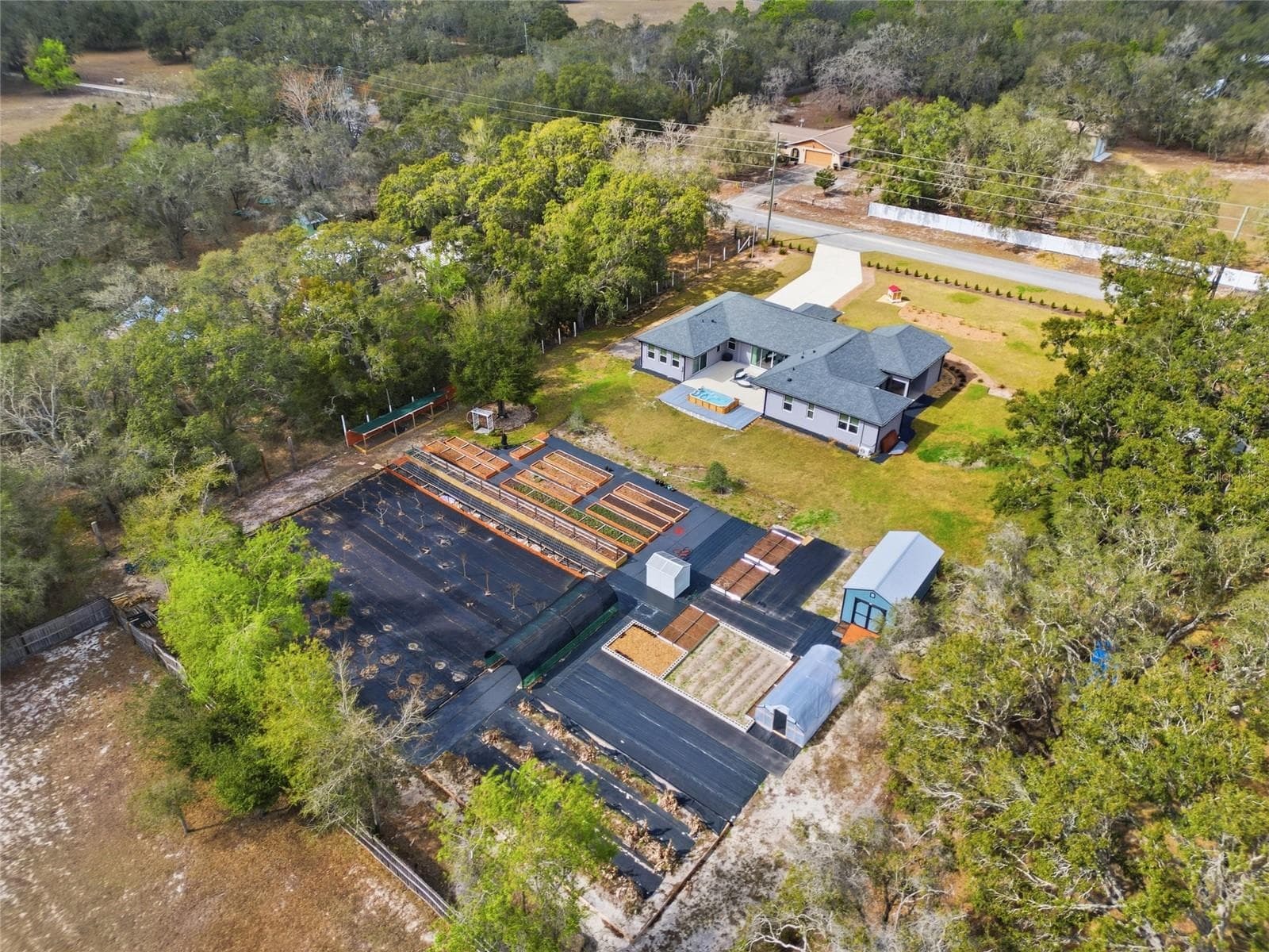 So much space for you to create your dream yard! - 16090 FRINGE TREE DR, SPRING HILL