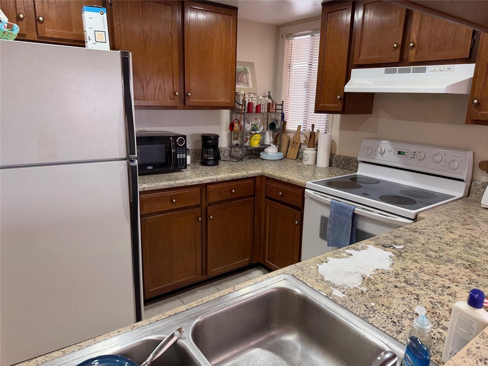 Condominium at 1051 S HIGHLAND ST #3D, MOUNT DORA, photo 7 of 19
