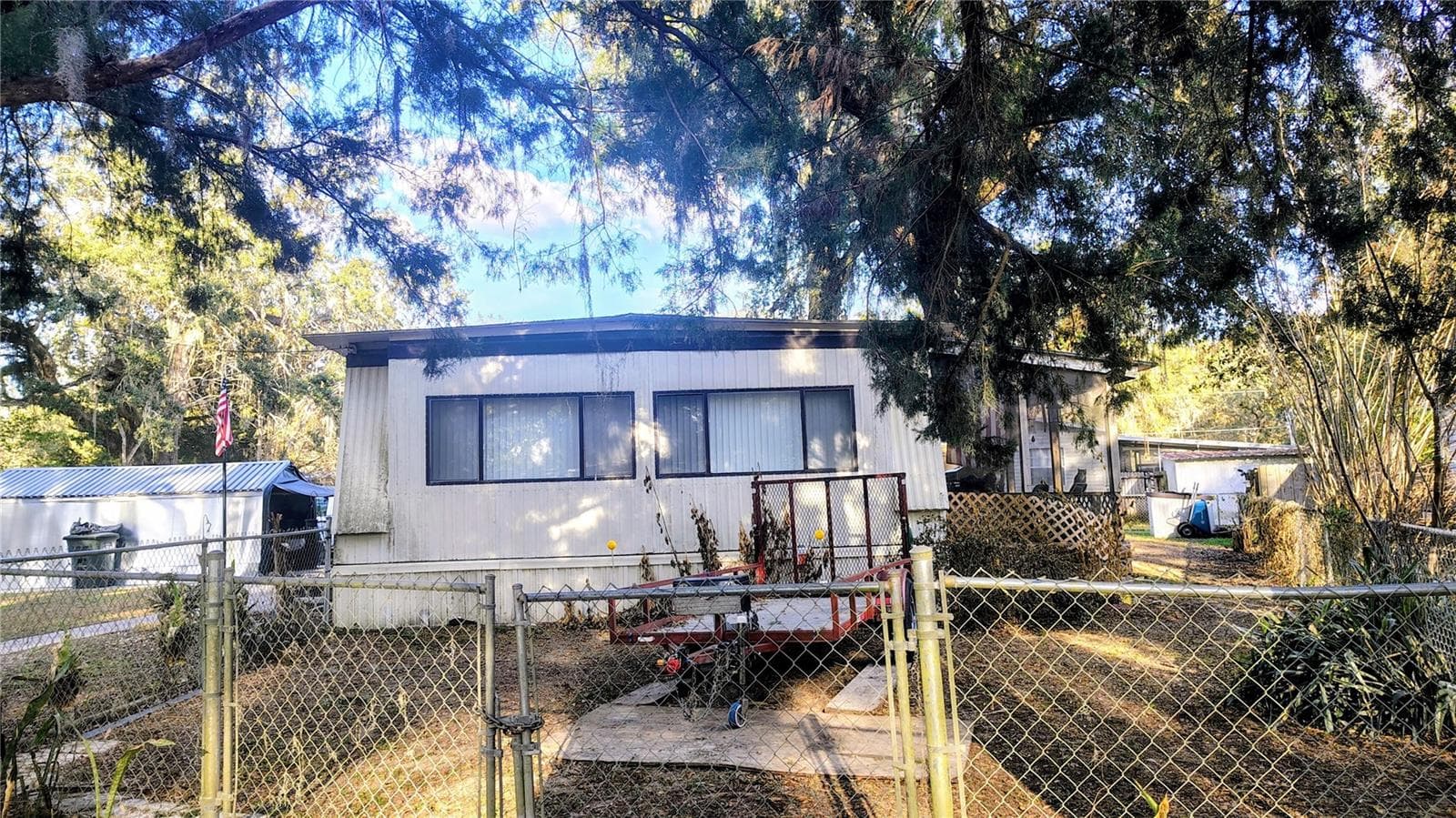 Mobile Home at 5990 NE 37TH STREET, SILVER SPRINGS, photo 3 of 30