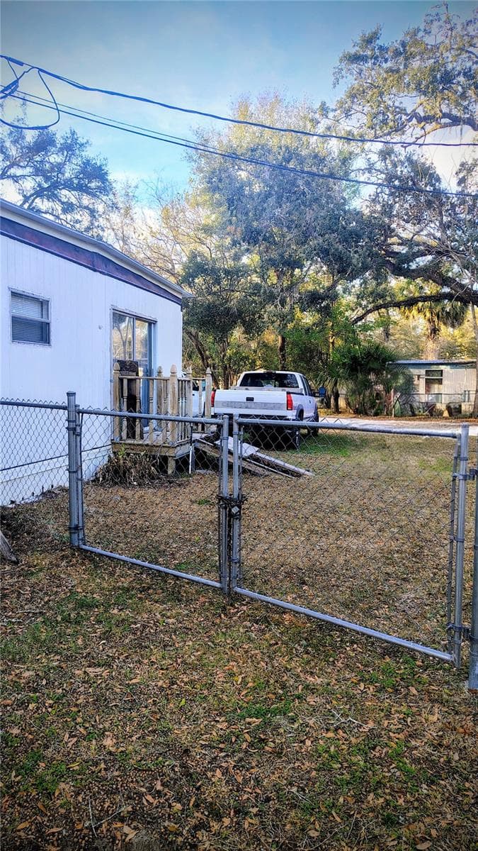 Mobile Home at 5990 NE 37TH STREET, SILVER SPRINGS, photo 30 of 30