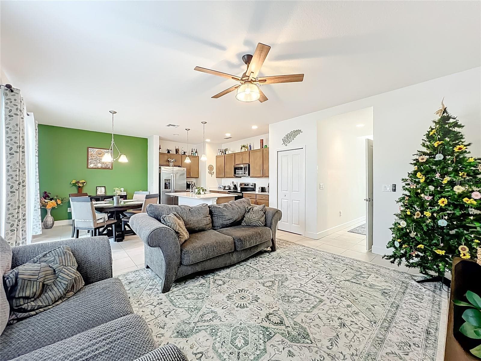 Townhouse at 1371 CAPTIVA CV, SANFORD, photo 7 of 56
