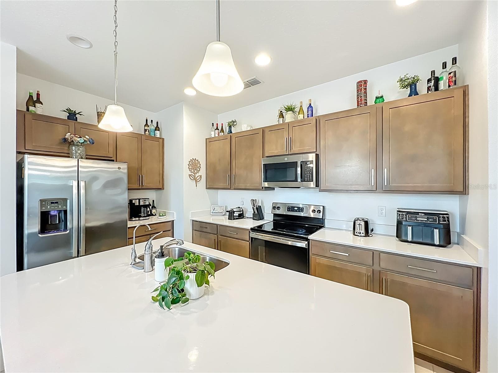 Townhouse at 1371 CAPTIVA CV, SANFORD, photo 11 of 56