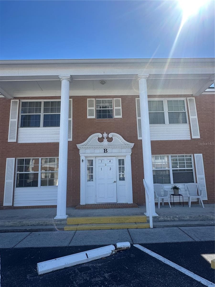 4158 TAMIAMI TRL #B1