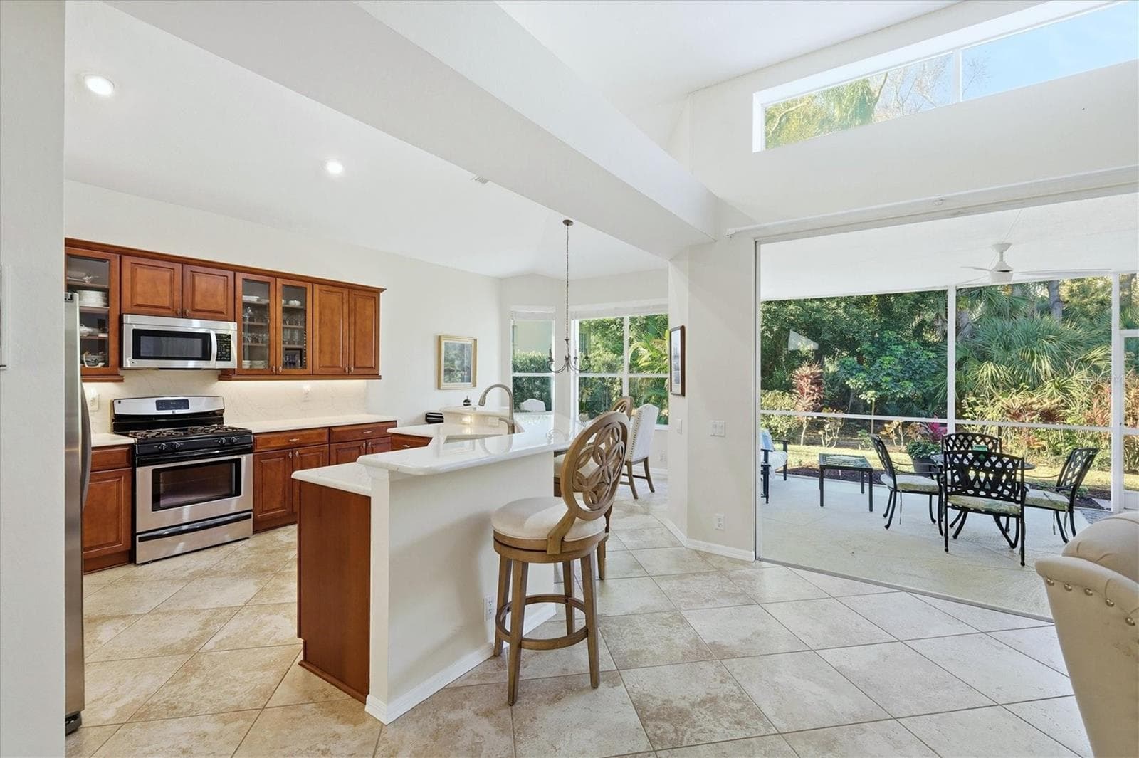 Single Family Residence at 6411 BERKSHIRE PL, UNIVERSITY PARK, photo 15 of 52