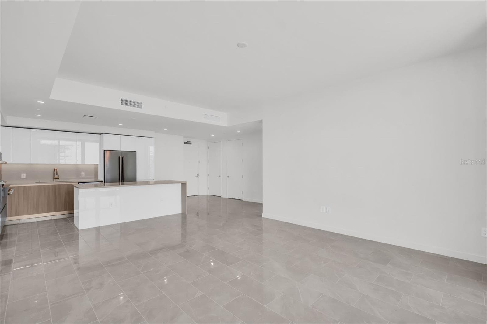 Condominium at 400 CENTRAL AVE #2605, ST PETERSBURG, photo 12 of 74