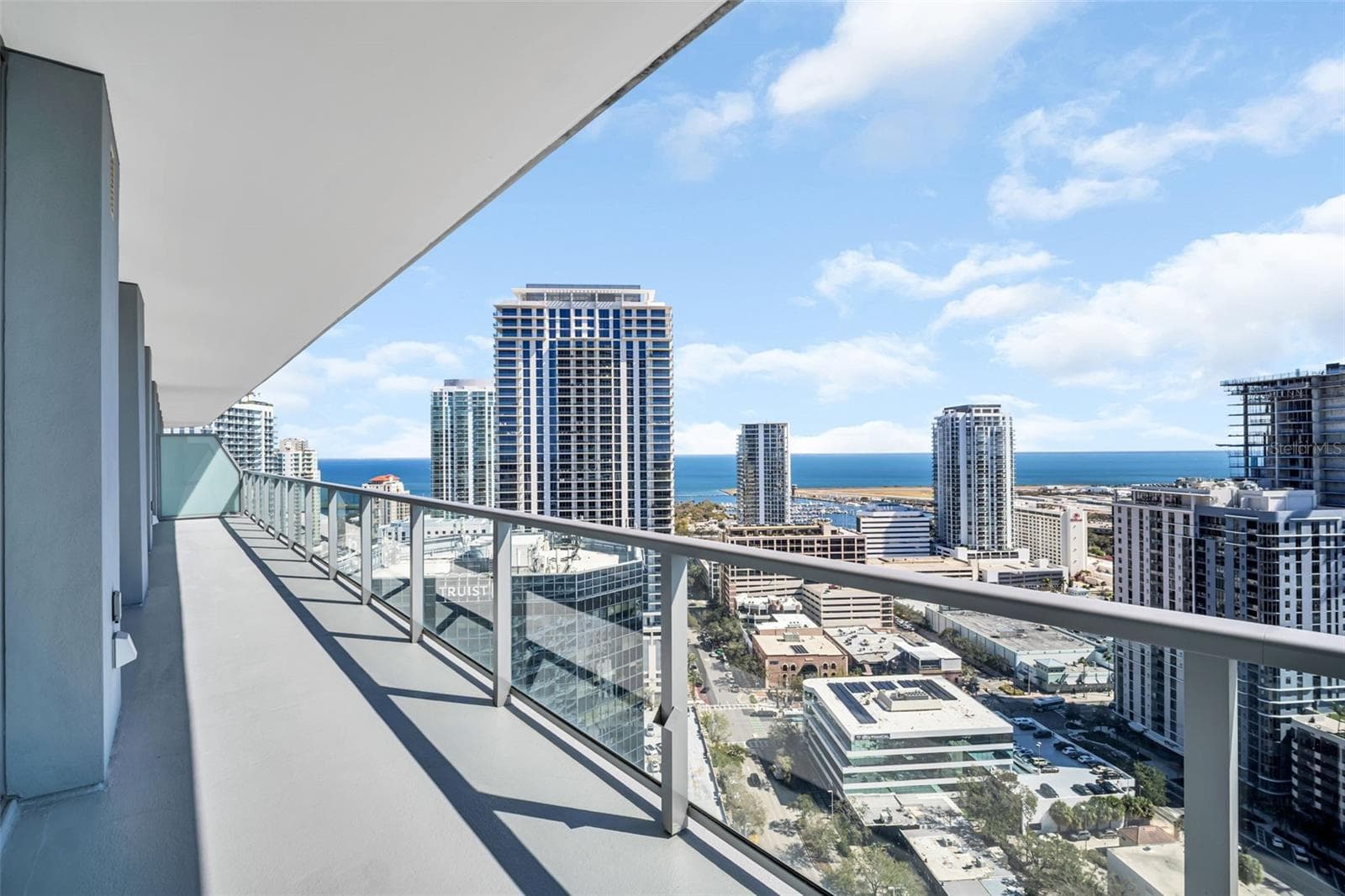 Condominium at 400 CENTRAL AVE #2605, ST PETERSBURG, photo 14 of 74
