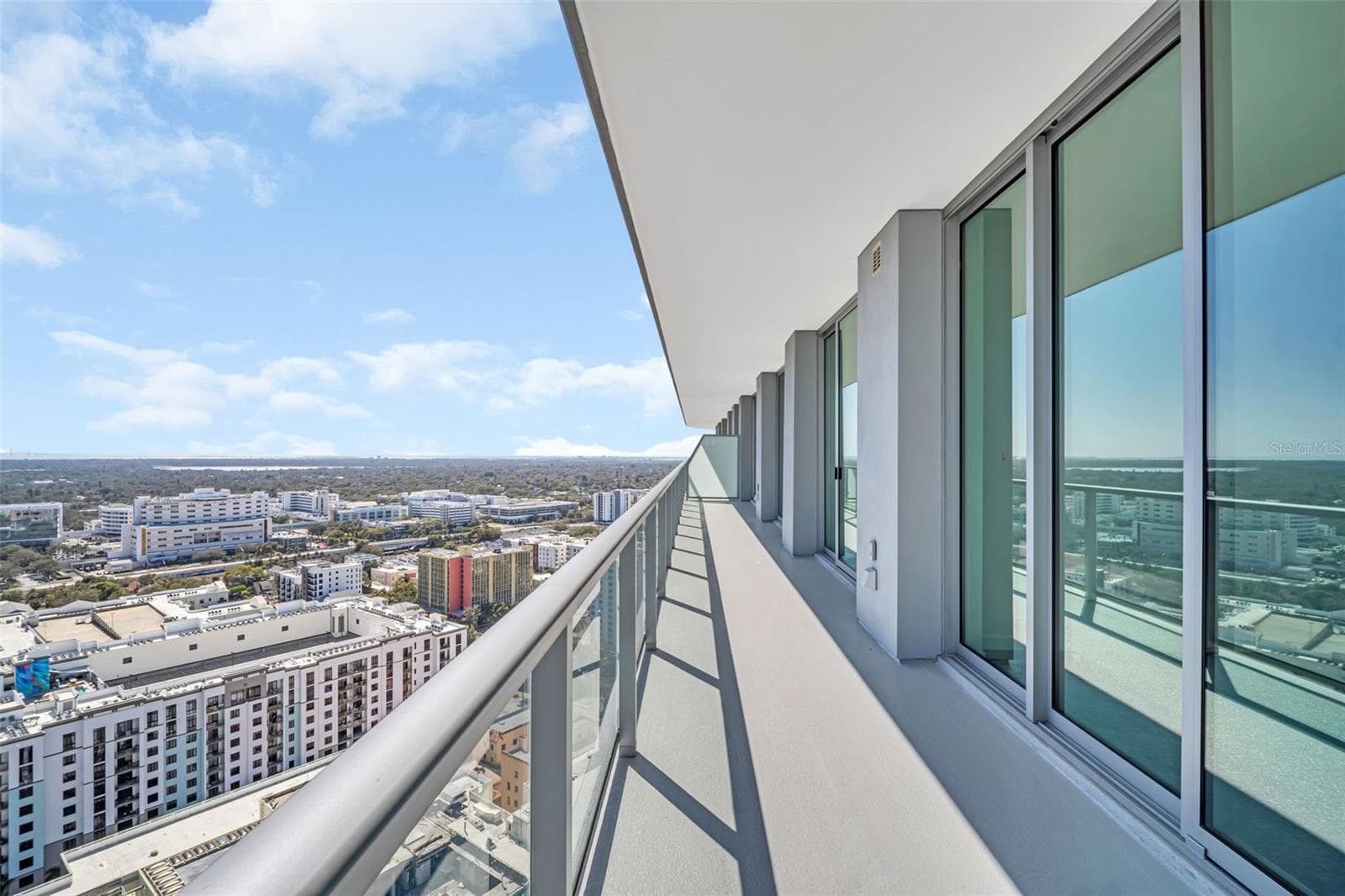 Condominium at 400 CENTRAL AVE #2605, ST PETERSBURG, photo 17 of 74