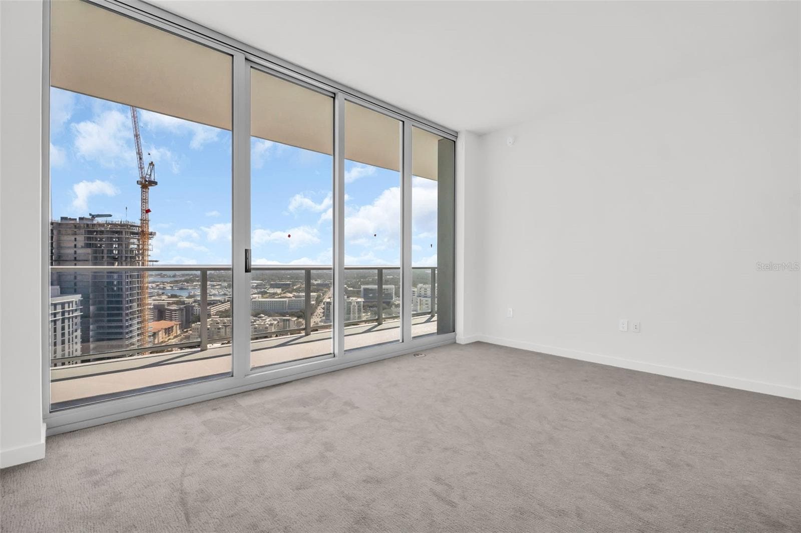 Condominium at 400 CENTRAL AVE #2605, ST PETERSBURG, photo 19 of 74