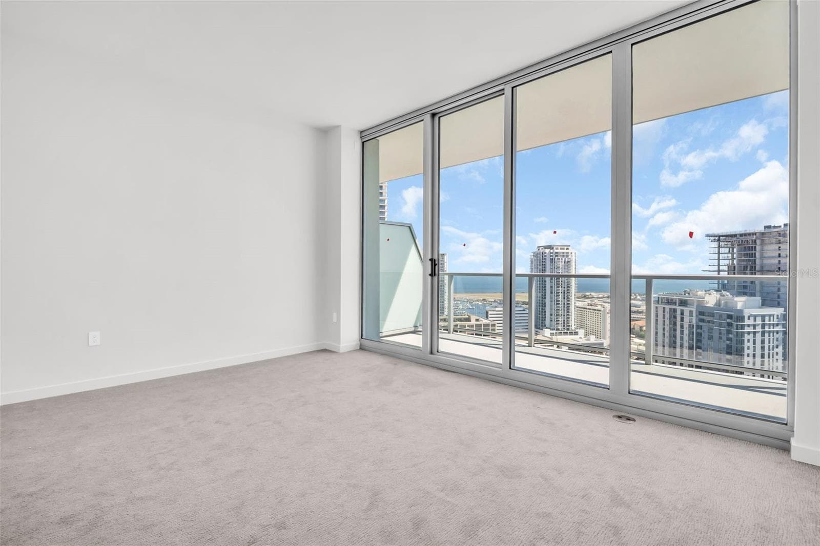 Condominium at 400 CENTRAL AVE #2605, ST PETERSBURG, photo 20 of 74