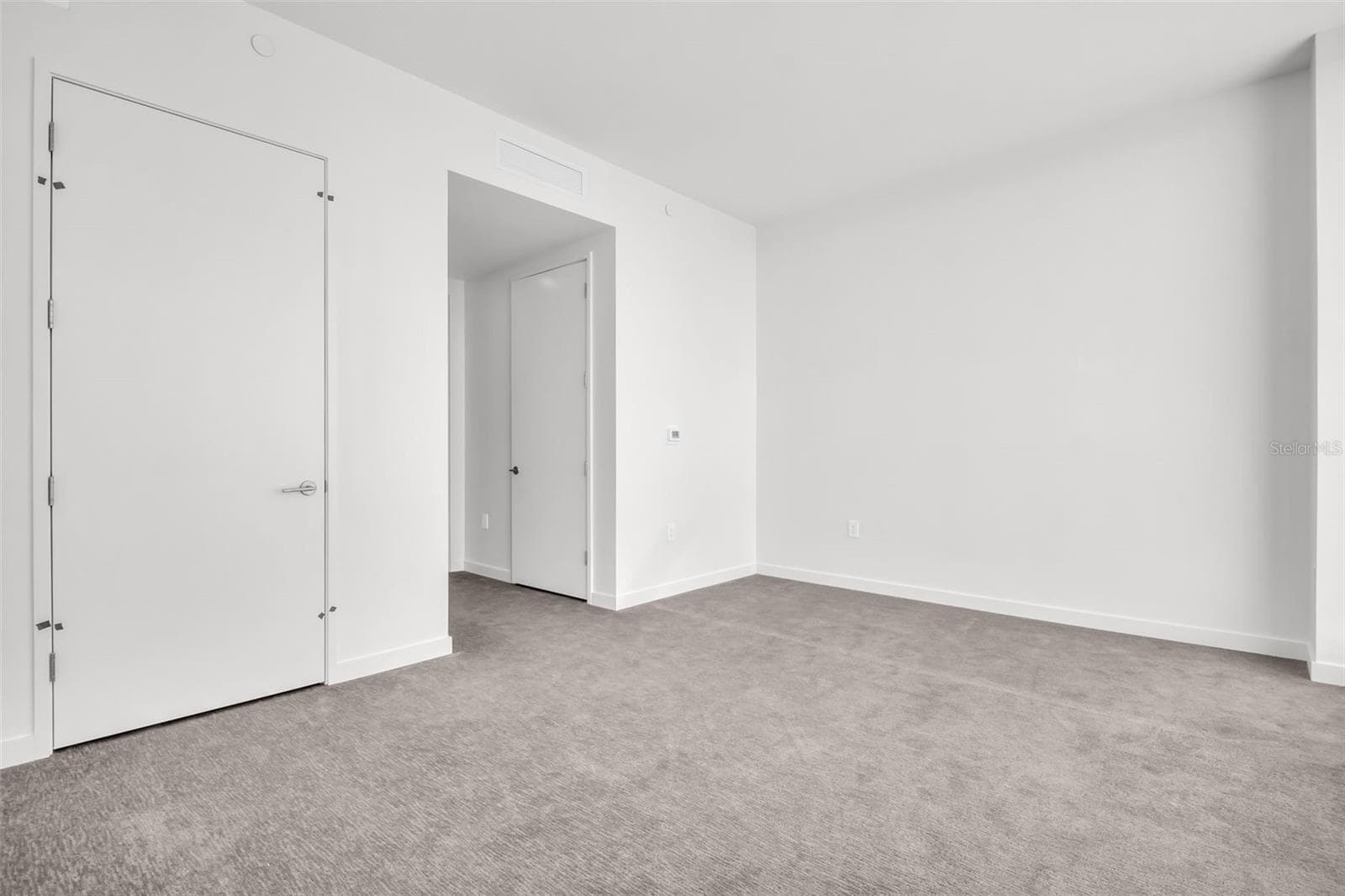 Condominium at 400 CENTRAL AVE #2605, ST PETERSBURG, photo 21 of 74