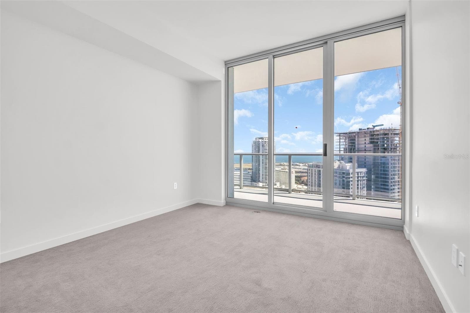 Condominium at 400 CENTRAL AVE #2605, ST PETERSBURG, photo 38 of 74