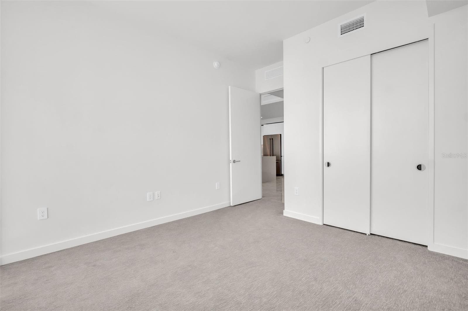 Condominium at 400 CENTRAL AVE #2605, ST PETERSBURG, photo 40 of 74